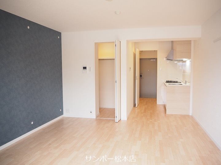 ＪＲ篠ノ井線 広丘駅 徒歩21分 5階建 築8年の内装写真