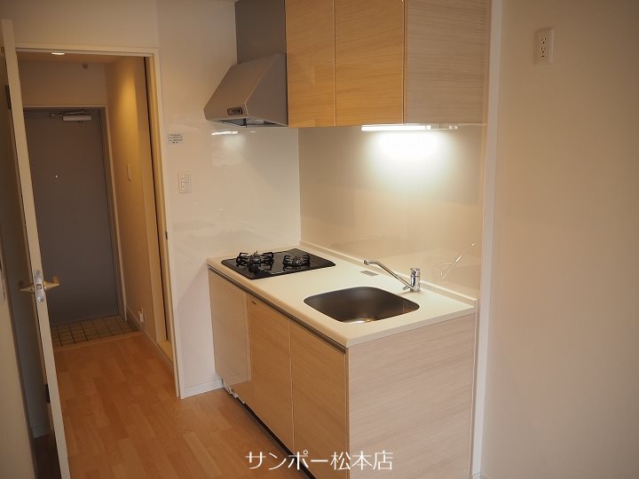 ＪＲ篠ノ井線 広丘駅 徒歩21分 5階建 築8年のキッチン写真