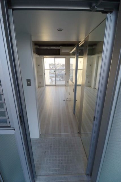 玄関　★お問い合わせはタウンハウジングまで★