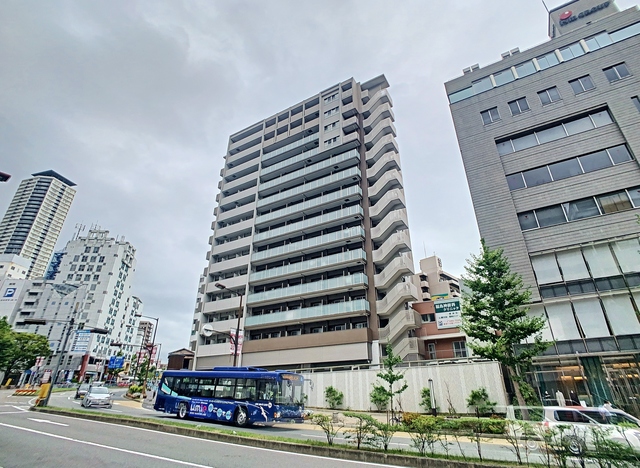 プレサンスジェネ新神戸ステーションフロントの外観写真