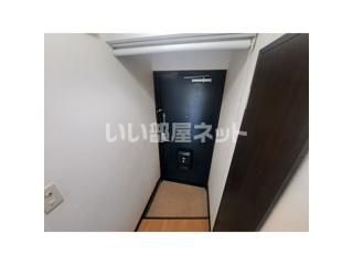 上毛電鉄 城東駅 徒歩16分 3階建 築39年の玄関写真