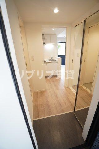 LOTUS Chibaの玄関写真