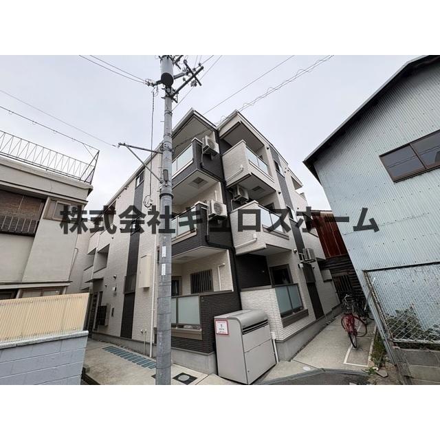 地下鉄千日前線 小路駅 徒歩9分 3階建 築6年の外観写真