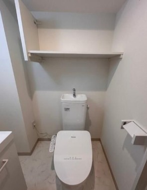 トイレ　※別部屋参考写真