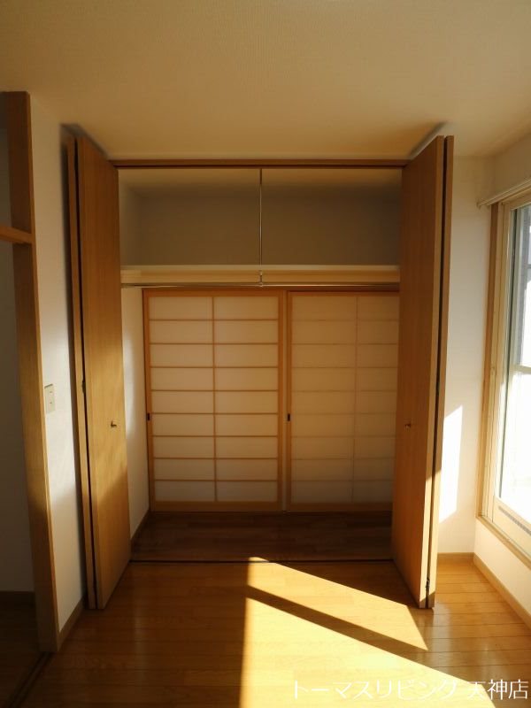 収納　※別号室の参考写真です。