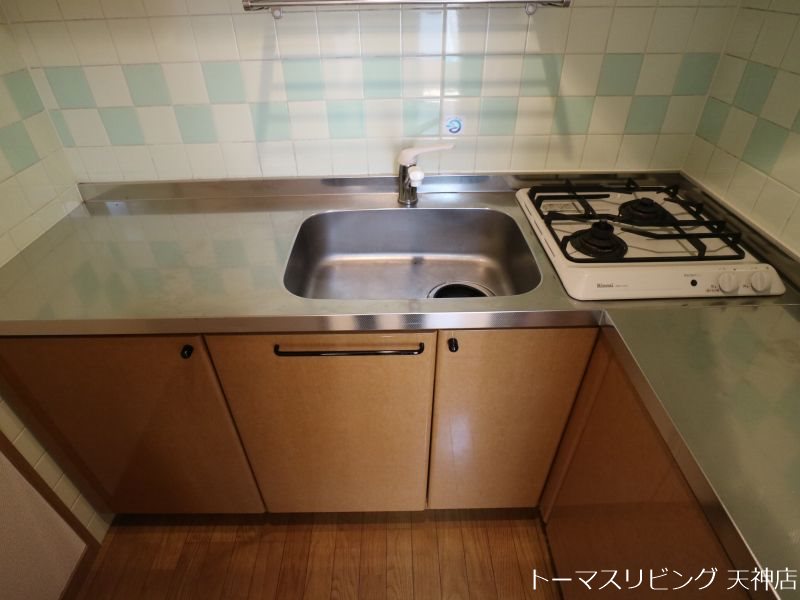 キッチン　※別号室の参考写真です。