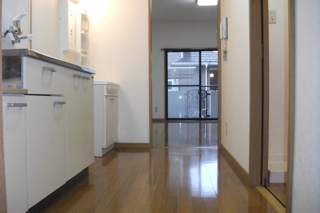 第二札元大丸マンションの玄関写真