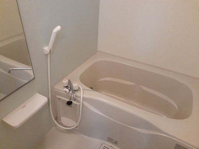 バス・シャワールーム　ゆったり過ごせるお風呂です