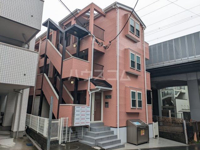 メゾンフェルミエの外観写真