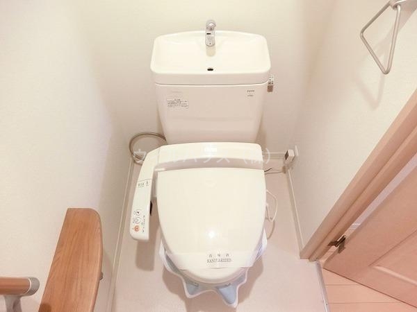トイレ　ウォシュレット有り！