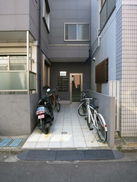 エントランス　エントランス部分