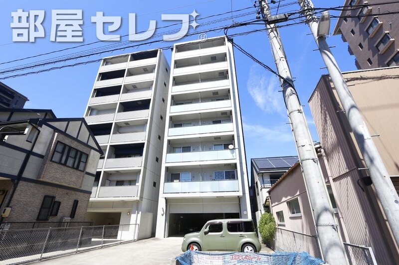建物外観　コンクリート打ちっぱなし。