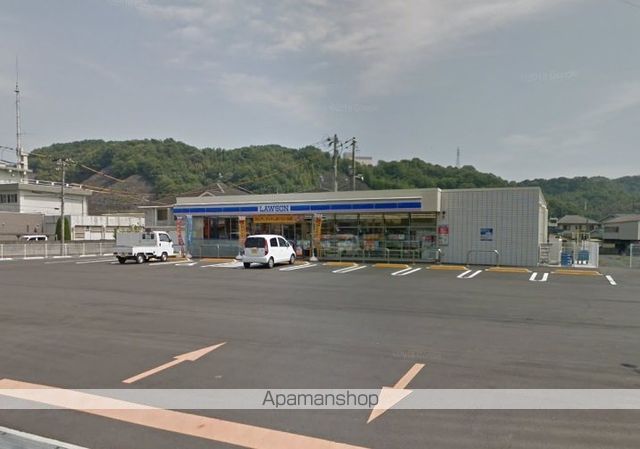 コンビニ　ローソン（コンビニ）まで458m