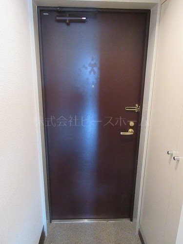 玄関　※別号室参考写真