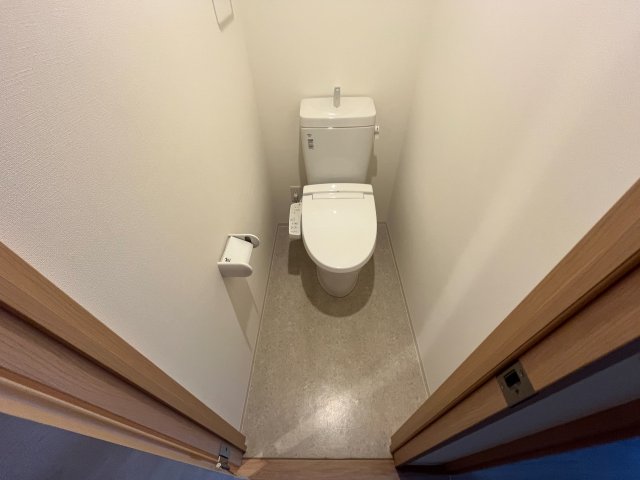 レゾナンス西宮北口のトイレ写真