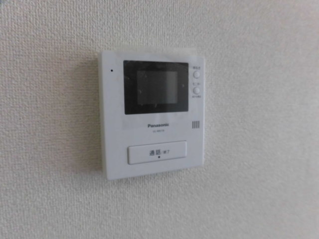 セキュリティ　安心のモニター付きインターホンです。