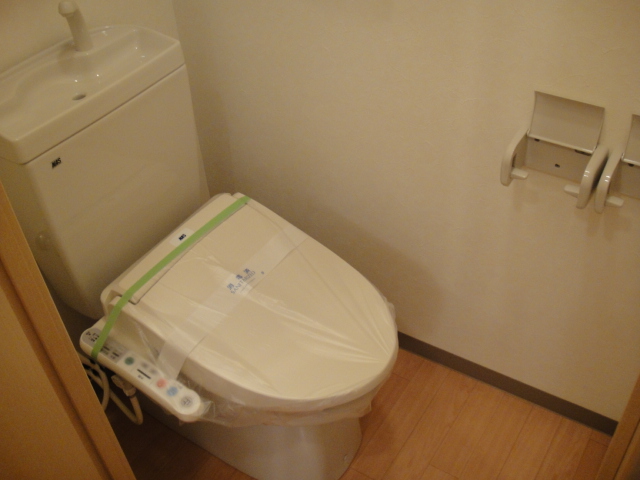トイレ　ＷＣ(温水洗浄便座)