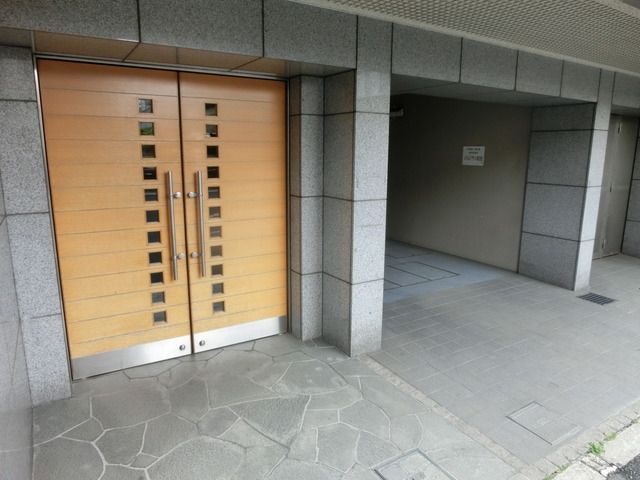 エントランス　エントランス