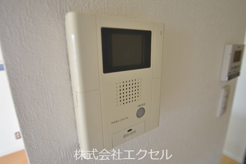 セキュリティ　来訪者の姿が確認できます。