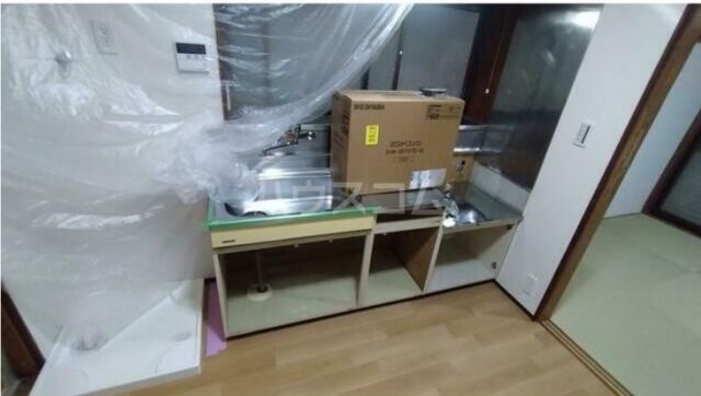 山口貸家のキッチン写真