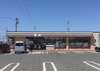 コンビニ　セブンイレブン 浜松高塚町店（コンビニ）まで282m