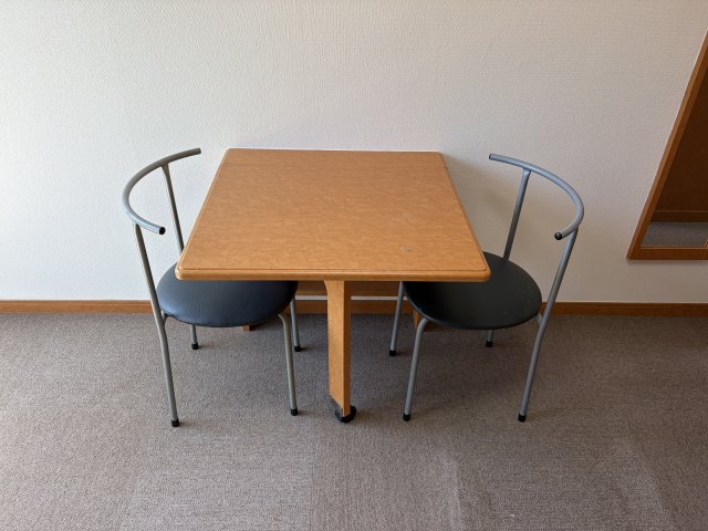 その他部屋・スペース　折り畳み可能なテーブルです