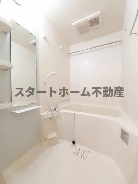 バス・シャワールーム　日々の疲れを癒すお風呂付です