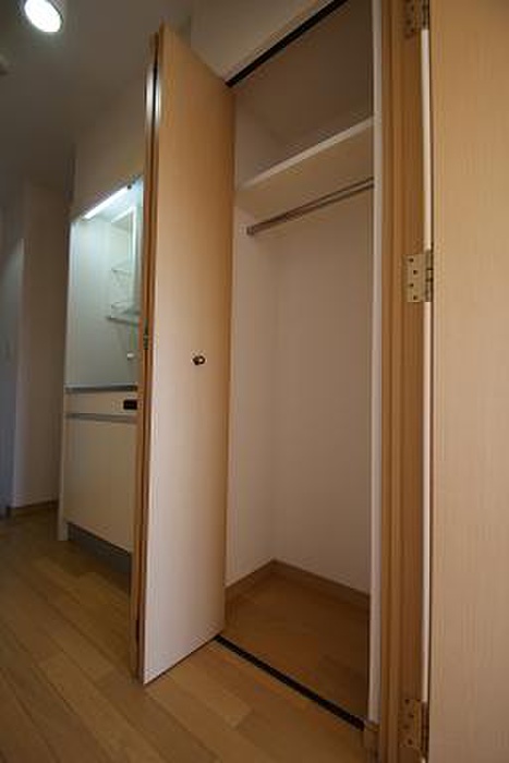 収納　写真は別号室になります