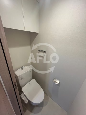 ＪＲ大阪環状線 福島駅 徒歩17分 11階建 築1年のトイレ写真