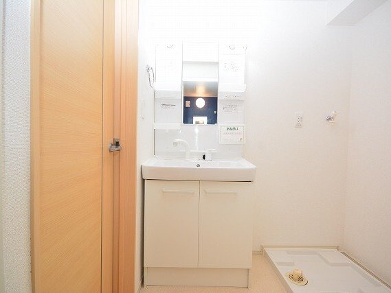 ＪＲ筑肥線 東唐津駅 バス乗車時間：10分 最寄りバス停で下車 徒歩8分 2階建 築12年の内装写真