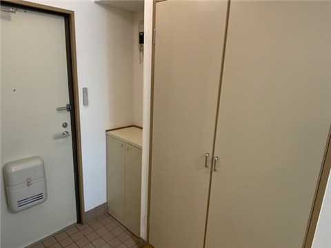 アクラムタウンシルクの玄関写真