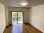 居室・リビング　南向きのお部屋です。