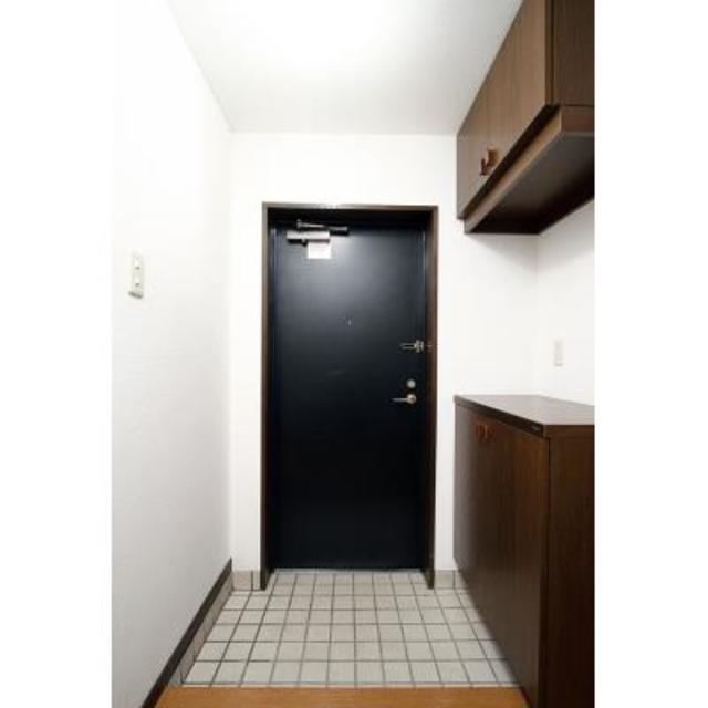 玄関　※写真は同タイプ住戸です。