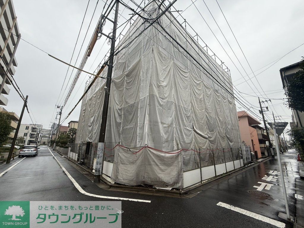 エントランス　駐車場