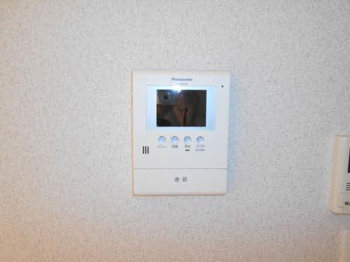 セキュリティ　お部屋から来客を確認できるモニター付きドアホン♪