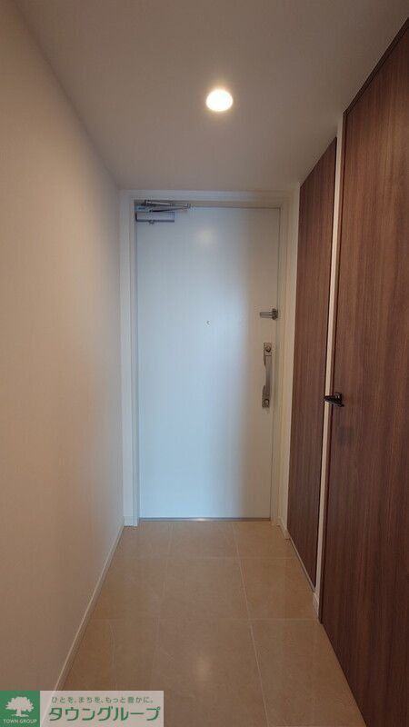 玄関　※写真は同タイプ住戸です。