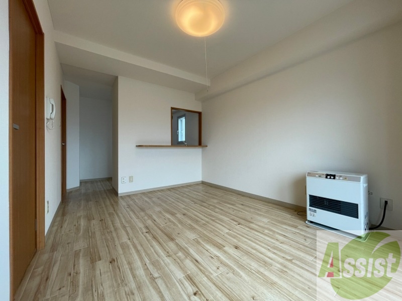 居室・リビング　広くてキレイなお部屋が広がっていて、充実した生活が送れそう。