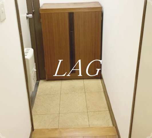 玄関　玄関です。