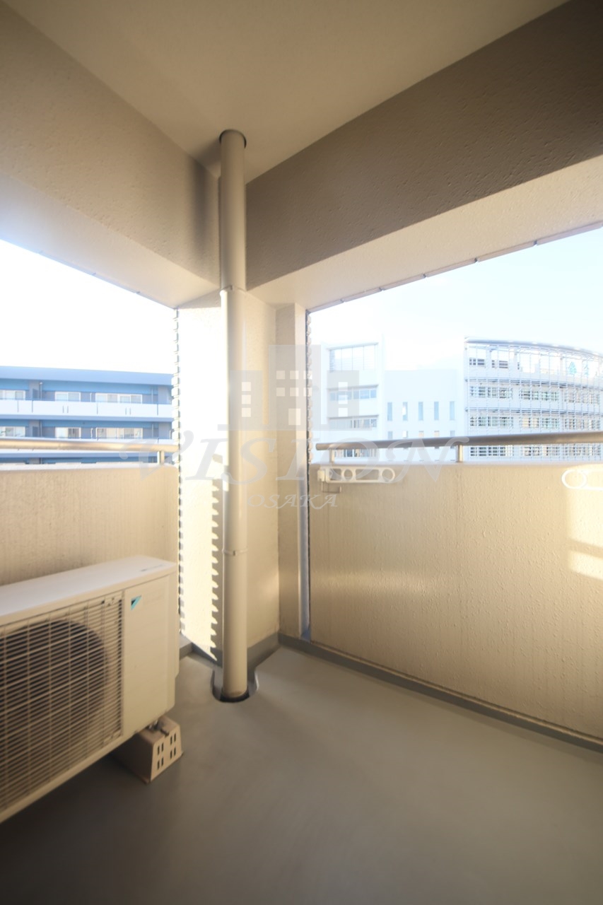 バルコニー　室内写真は別タイプのものです