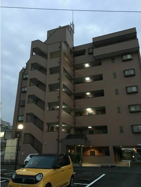 名古屋市西区貴生町のマンションの建物外観
