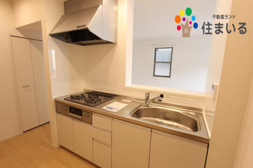 キッチン　※写真は同型タイプとなります