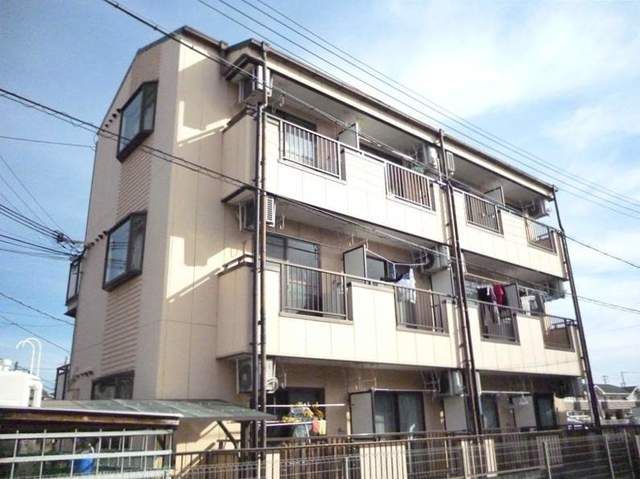 【和歌山市黒田のマンションの建物外観】