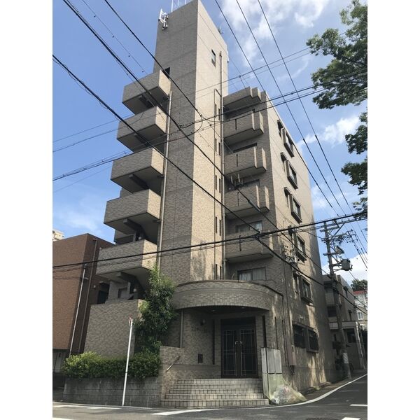 【エステート良和　N棟の建物外観】