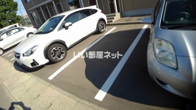 【クラリスの駐車場】