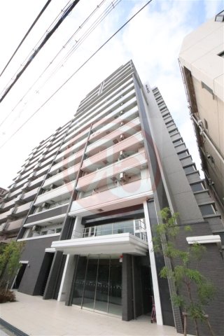 大阪市浪速区稲荷のマンションの建物外観