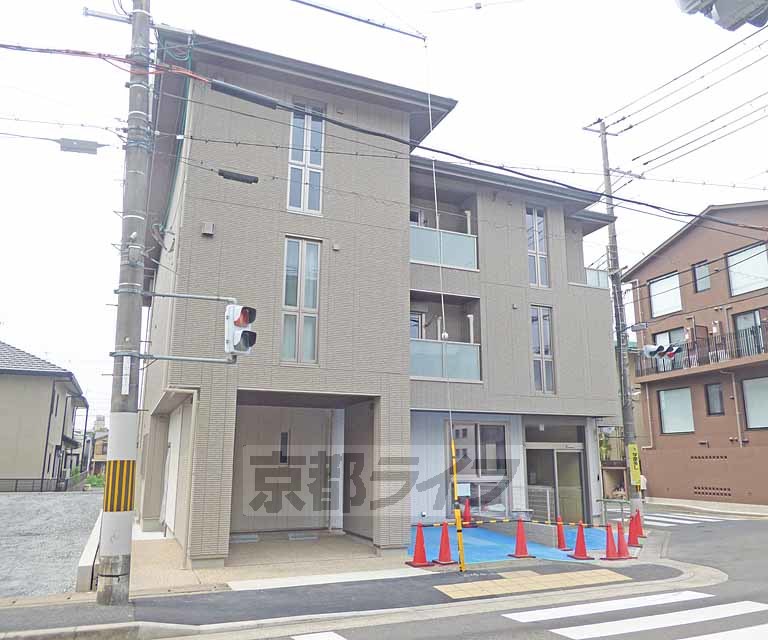 【京都市北区上賀茂薮田町のマンションの建物外観】