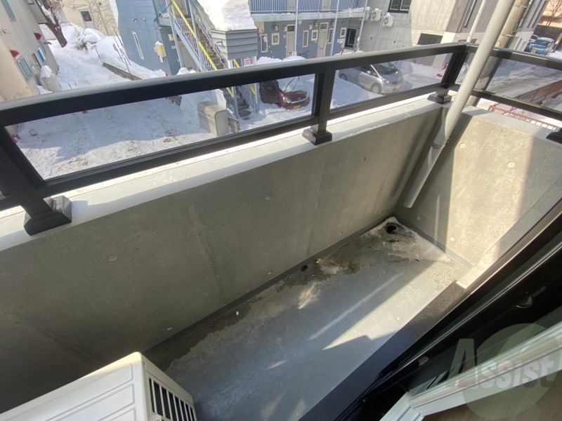 バルコニー　バルコニーが付いていますので一息ついてみてはいかがですか。