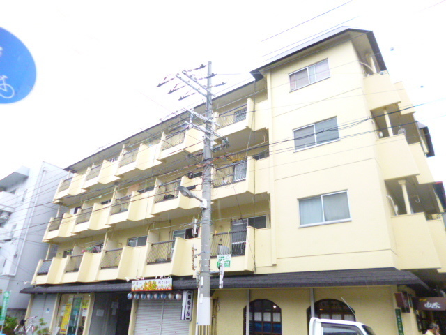 建物外観　日当たりがいいマンションです。