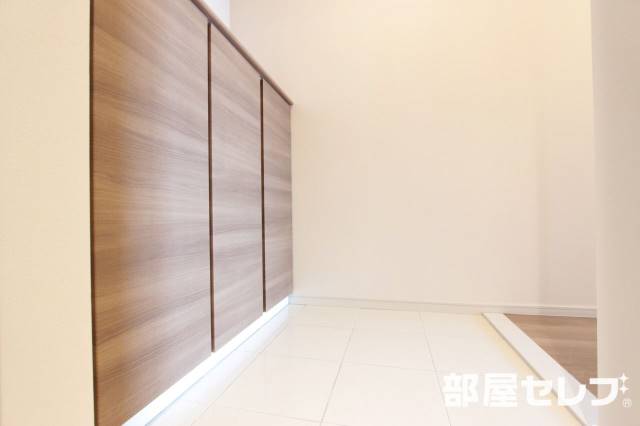 玄関　靴もたくさん入りますね