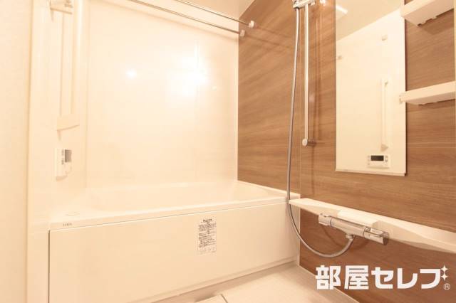 バス・シャワールーム　１日の疲れを癒やしてください